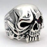 แหวนเงินแท้ดีไซน์กะโหลกแวมไพร์