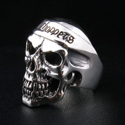 แหวนเงินแท้ 925 กะโหลก Deadcity Choppers ด้านข้างหมวก