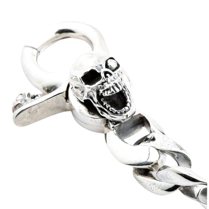 พวงกุญแจเงินแท้ 925 กะโหลกอ้าปาก ภาพใกล้กะโหลกอ้าปากบนตัวล็อก