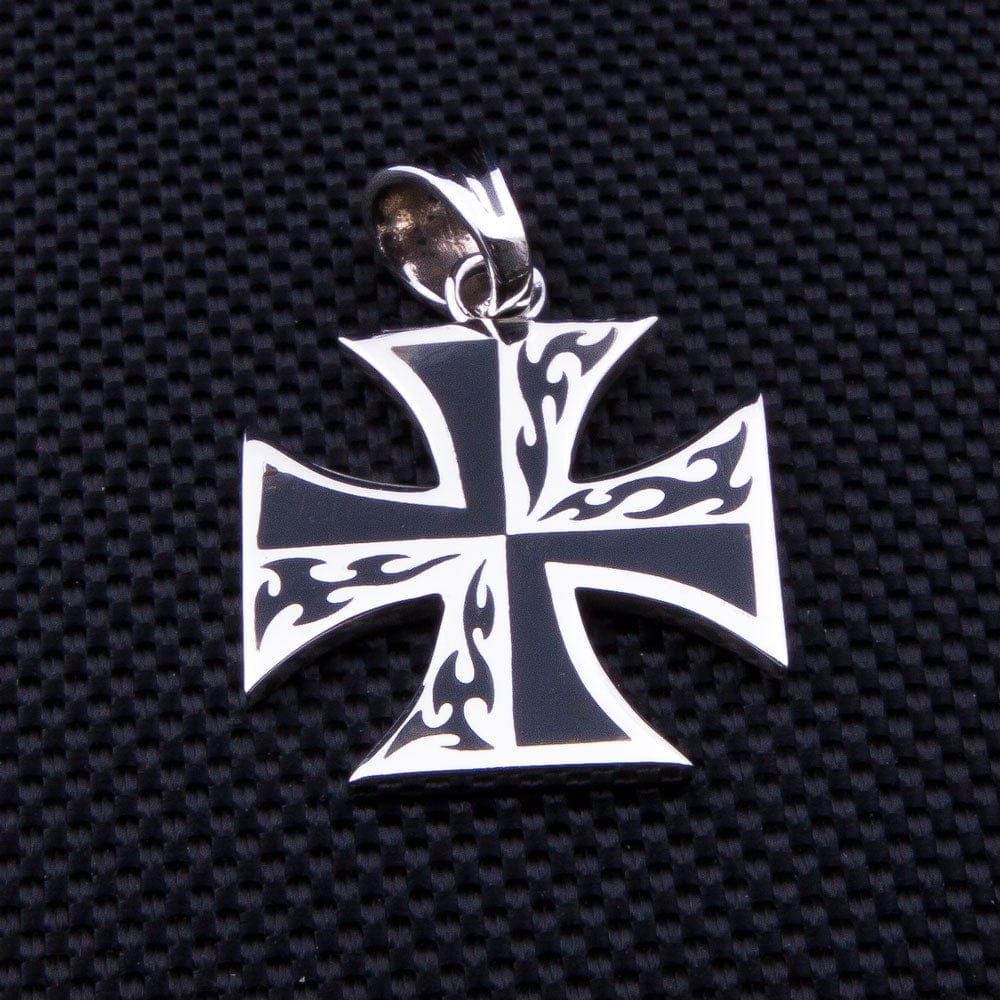 จี้กางเขนเงินแท้ 925 Maltese ลายเปลวไฟ ภาพด้านหน้าของจี้