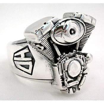 แหวนเงินแท้ 925 เครื่องยนต์มอเตอร์ไซค์ V-Twin มุมเฉียงด้านหน้าหนึ่งด้าน