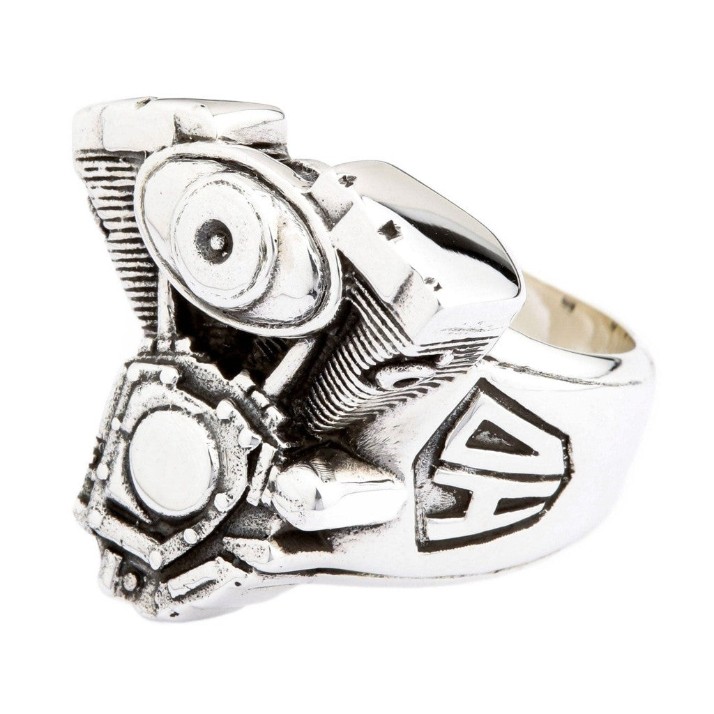 แหวนเงินแท้ 925 เครื่องยนต์มอเตอร์ไซค์ V-Twin มุมเฉียงด้านหน้าฝั่งตรงข้าม