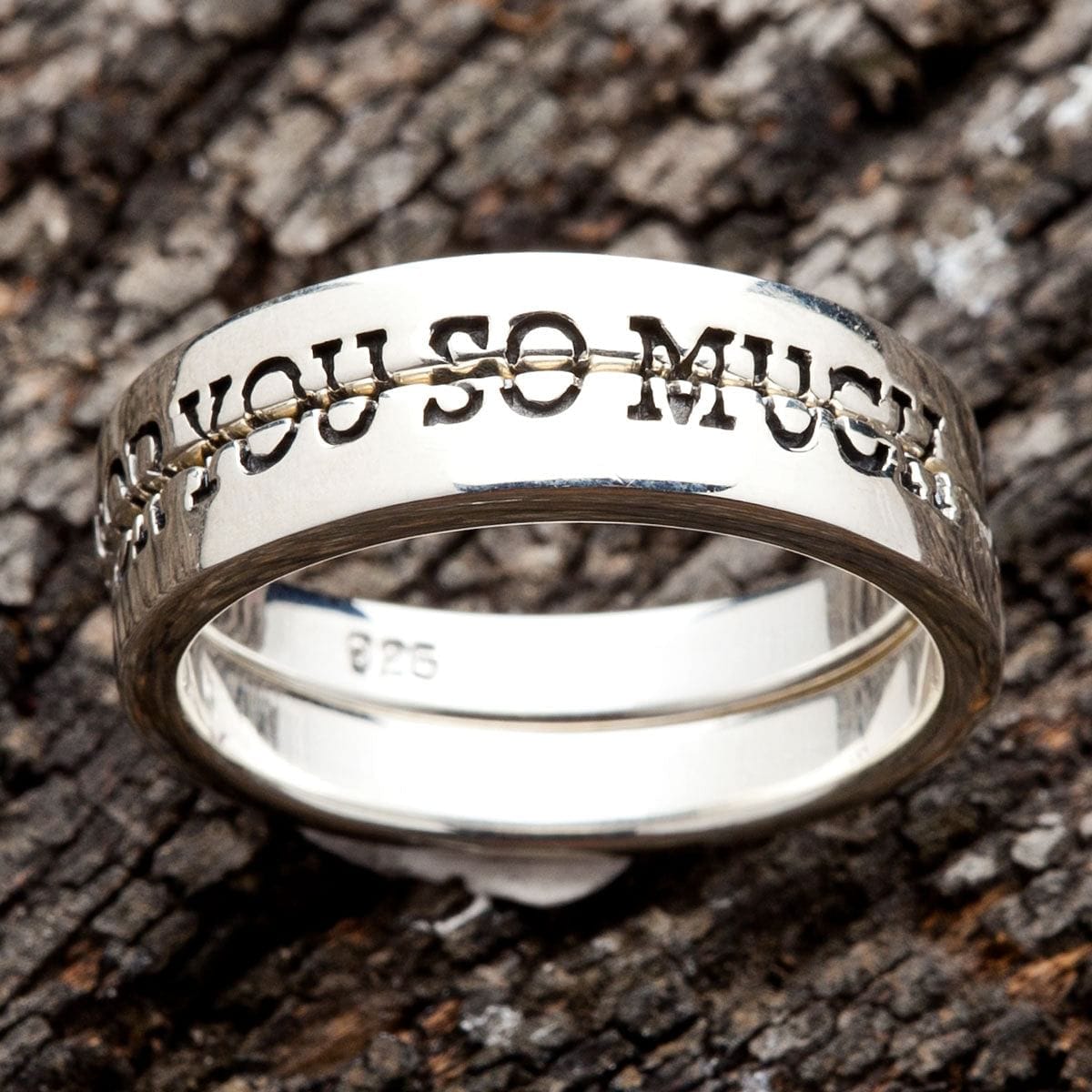 แหวนคู่เงินแท้ 925 LOVE FOR YOU ชุด 2 วง ภาพแหวนคู่ซ้อนกันเห็นข้อความ YOU SO MUCH