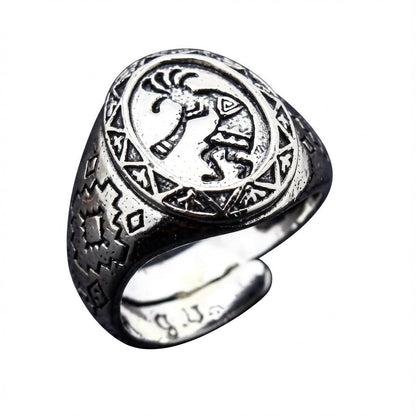 แหวนเงินแท้ 925 Kokopelli ปรับขนาดได้ มุมเฉียงด้านหน้าหนึ่งด้าน