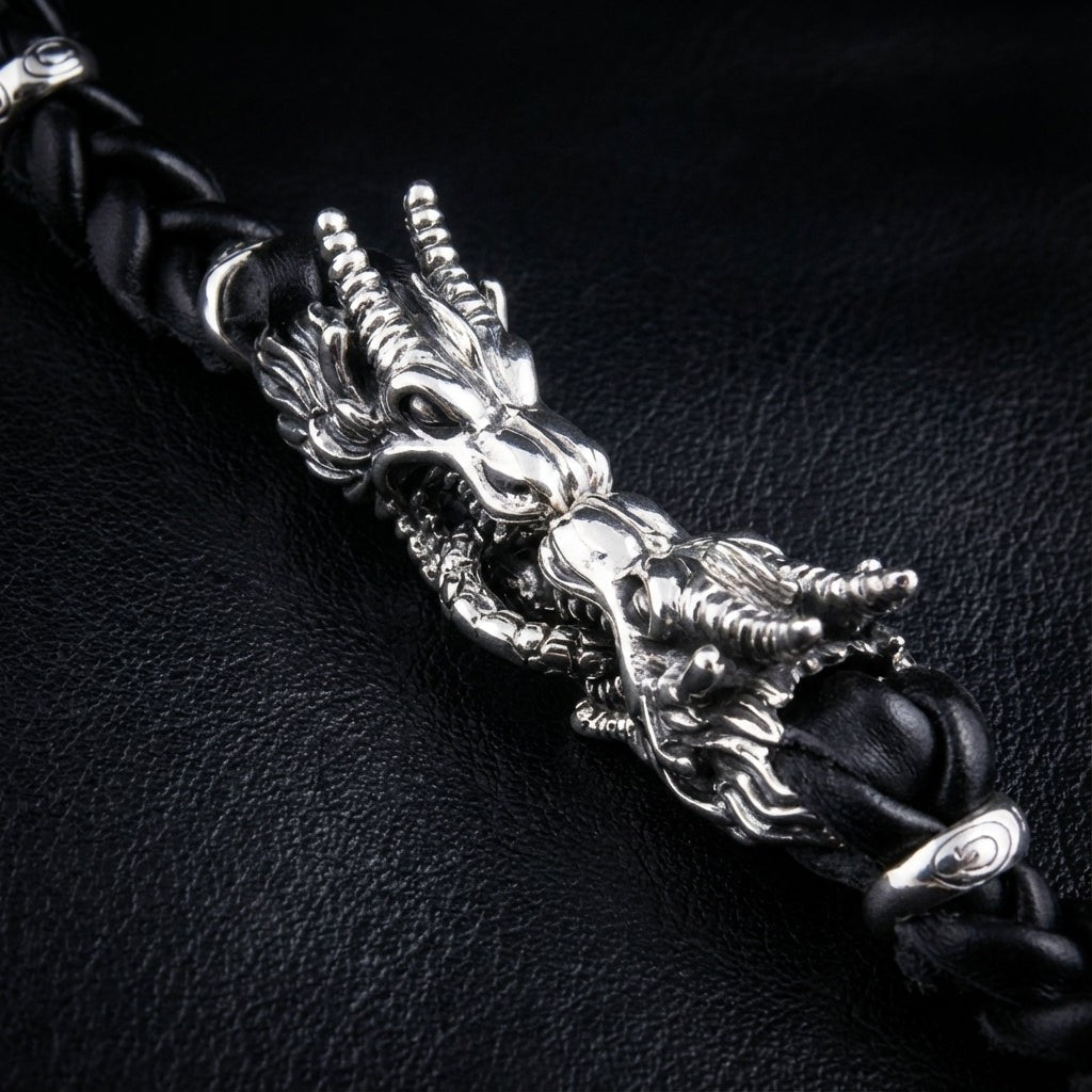สร้อยข้อมือหัวมังกรคู่เงินแท้ 925 สายหนังถัก ภาพรายละเอียดข้อสร้อย