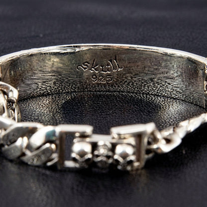 สร้อยข้อมือแผ่นกะโหลกเงินแท้ 925 โซ่คิวบัน ภาพตราประทับด้านใน