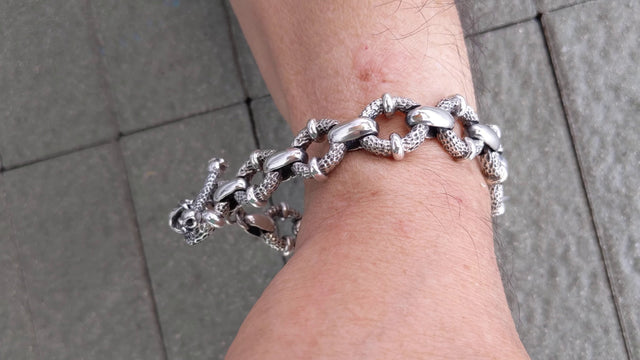 วิดีโอสร้อยข้อมือข้อโซ่กะโหลก: ตัวล็อกและลายโซ่