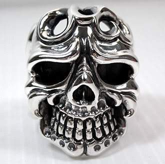 แหวนเงินแท้ หัวกะโหลก ฉลุหน้าผาก