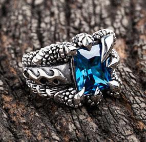 แหวนเงินแท้ กรงเล็บฝังพลอยเหลี่ยม topaz