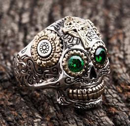 แหวนเงินแท้ลายกะโหลกฉลุหัวดอกไม้ตามรกต