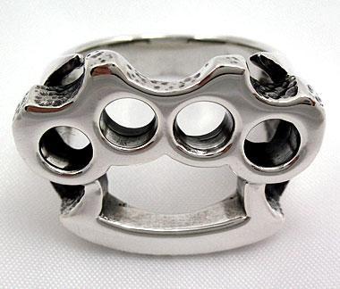 แหวนเงินสนับมือ