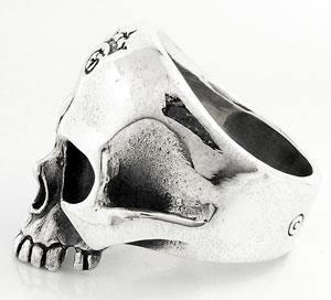 แหวนหัวกะโหลก Half Jaw สไตล์