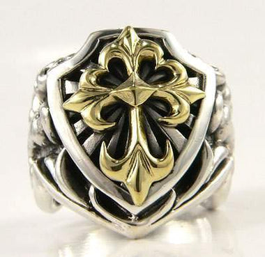 แหวนกางเขนทองใหญ่แกะรูปดาบด้านข้าง