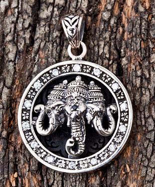 จี้เงินแท้ดีไซน์ช้างสามเศียร Silver Ganesh Pendant