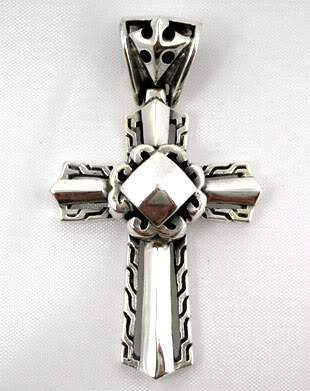 จี้เงินแท้ดีไซน์กางเขน