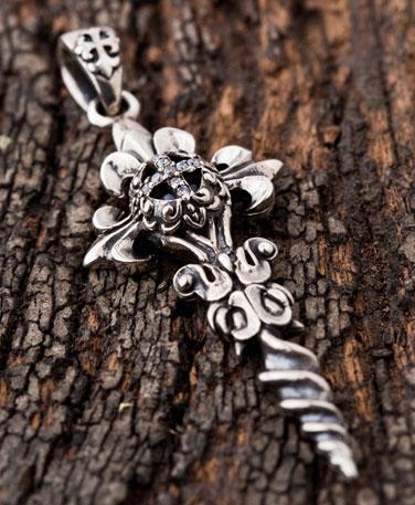 จี้เงินแท้ดีไซน์กางเขนหัวสว่าน