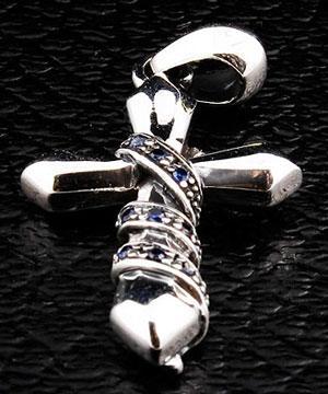 จี้เงินแท้ดีไซน์กางเขนพันโซ่แซฟไฟร์