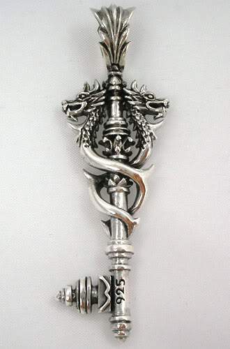 จี้เงินแท้ดีไซน์มังกรพันลูกกุญแจ