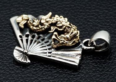 จี้เงินแท้ดีไซน์มังกรทองบนพัดจีน