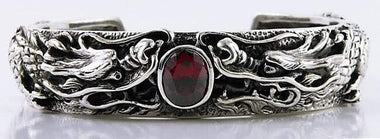 กำไลข้อมือเงินแท้มังกรคู่คาบพลอยแดง