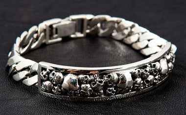 สร้อยข้อมือเงินแท้ ดีไซน์หัวกะโหลก ห่วงเรียบ