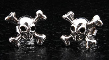 ต่างหูเงินแท้ ดีไซน์กะโหลกไขว้